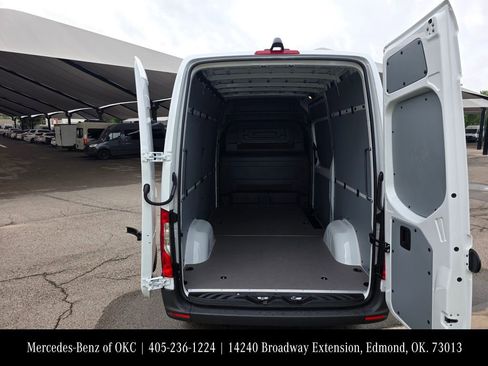 New 2026 Mercedes-Benz Sprinter 2500 image 8