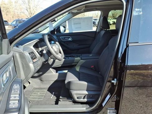 New 2026 Nissan Rogue Platinum image 6