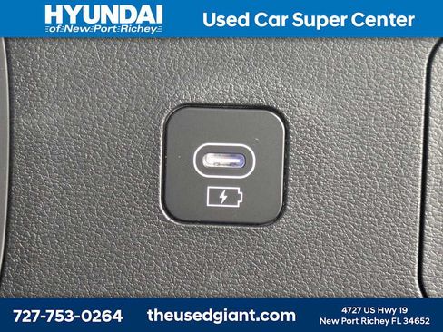 Used 2026 Hyundai Santa Fe SEL FWD image 18