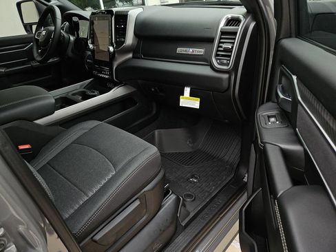 New 2026 RAM 3500 Lone Star AWD/4WD image 7