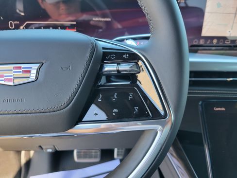 New 2026 Cadillac Escalade Platinum Sport w/ LPO, ONYX Package image 35