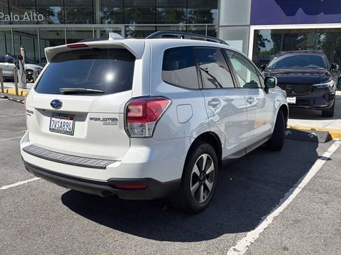 Used 2017 Subaru Forester 2.5i Premium w/ Popular Package #2A AWD/4WD image 2