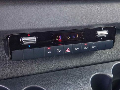 New 2025 Mercedes-Benz Sprinter 2500 image 22