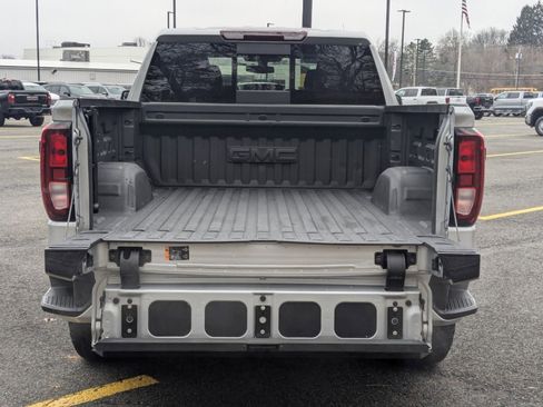 Used 2022 GMC Sierra 1500 Elevation w/ Preferred Package image 31