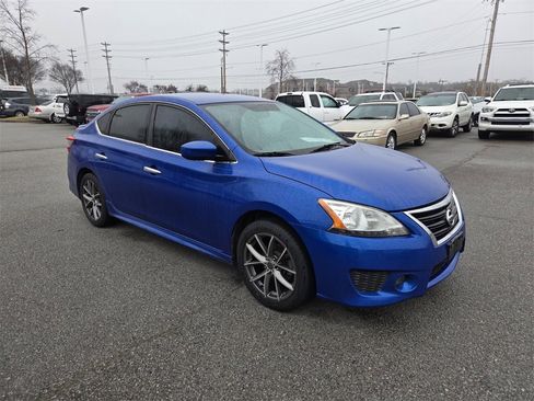 Used 2014 Nissan Sentra SR w/ SR Driver Package image 3