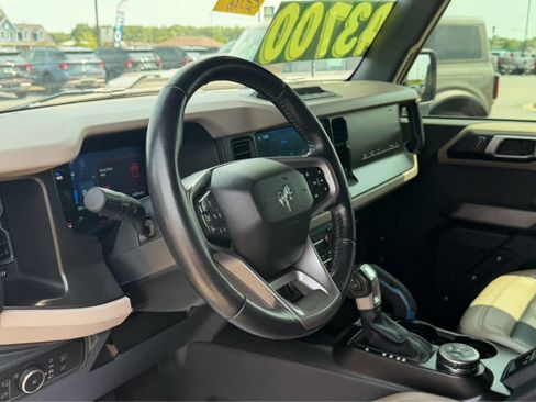 Used 2022 Ford Bronco Wildtrak AWD/4WD image 31