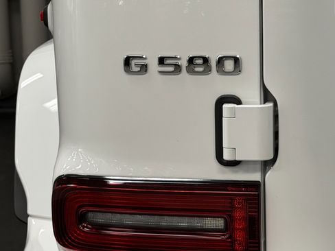 Used 2025 Mercedes-Benz G 580 w/ EQ Technology image 14