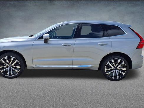 Certified 2023 Volvo XC60 B5 Ultimate w/ Climate Package FWD image 5