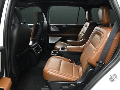 Used 2021 Lincoln Aviator Reserve w/ Equipment Group 210A image 15