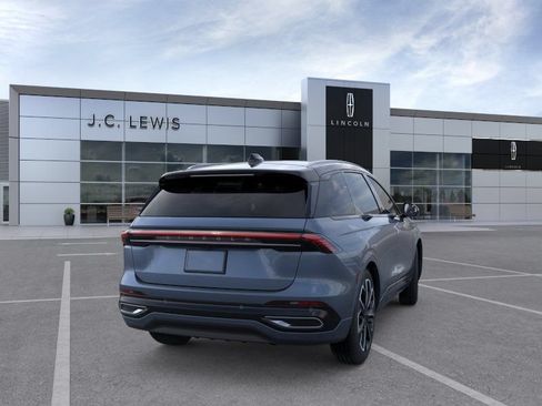New 2026 Lincoln Nautilus Reserve AWD/4WD image 8