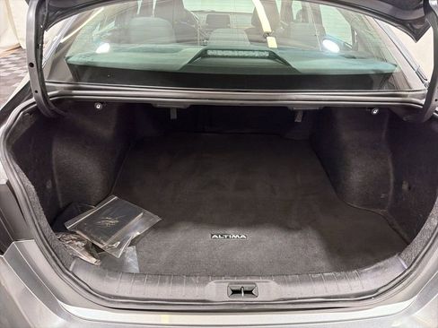 Used 2024 Nissan Altima 2.5 SV image 17