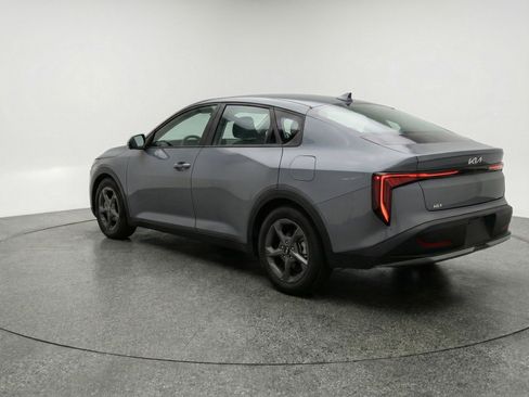 Used 2025 Kia K4 FWD image 6