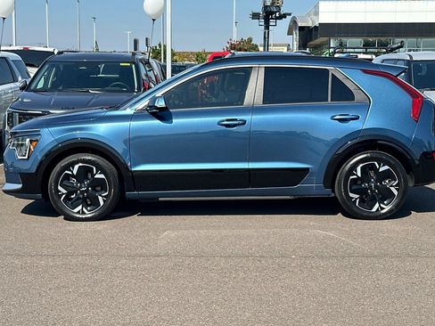 Used 2023 Kia Niro Wind FWD image 7