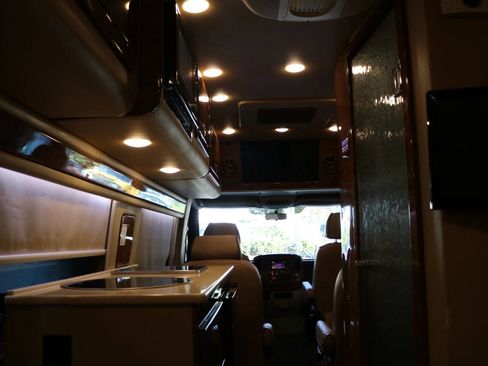 Used 2015 Mercedes-Benz Sprinter 3500 image 76