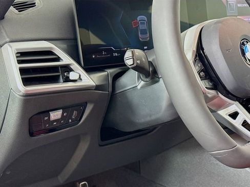 New 2026 BMW 330i xDrive Sedan w/ M Sport Package image 10