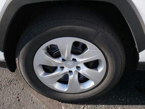 Certified 2025 Toyota RAV4 LE AWD/4WD image 15