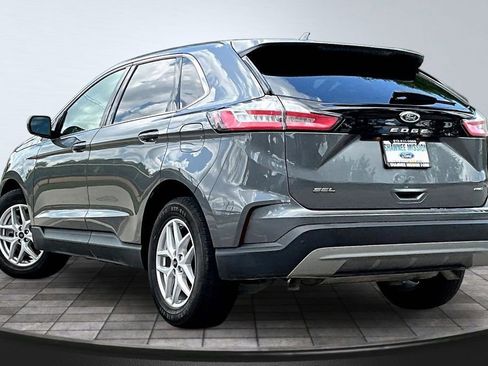 Used 2024 Ford Edge SEL AWD/4WD image 4