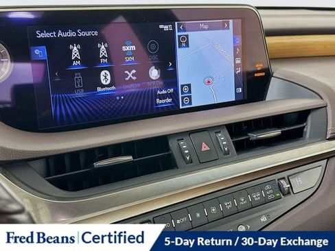 Used 2019 Lexus ES 350 Luxury image 16