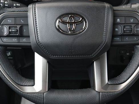 New 2026 Toyota Tundra Limited AWD/4WD image 17