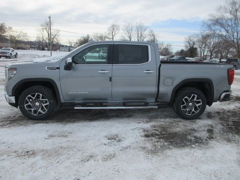 New 2026 GMC Sierra 1500 SLT w/ SLT Premium Plus Package image 10