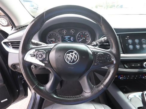 Used 2019 Buick Enclave Premium image 16