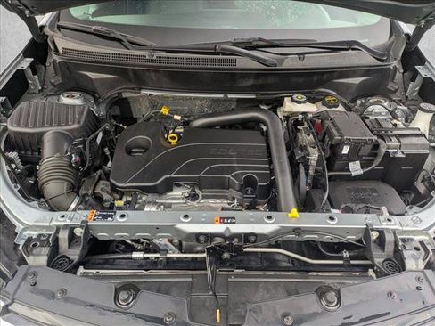 Used 2024 Chevrolet Equinox LT image 20