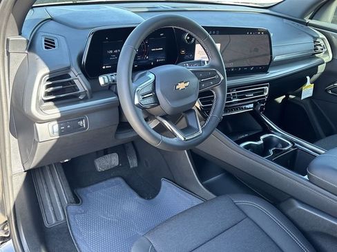 New 2026 Chevrolet Traverse LT w/ Sun and Wheel Package image 22