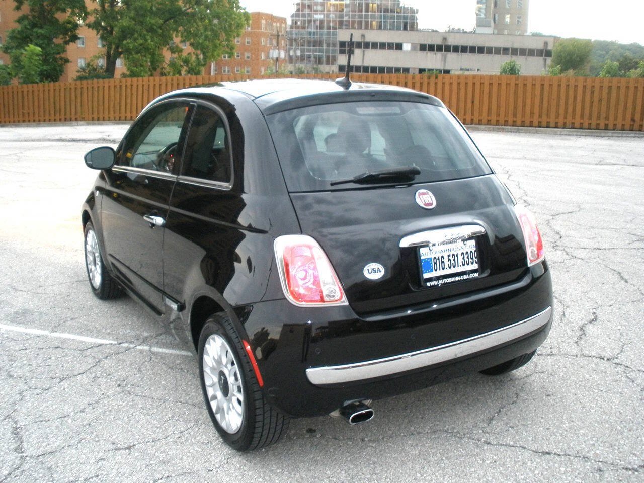 Used 2015 FIAT 500 Lounge w/ Luxury Leather Package FWD image 8