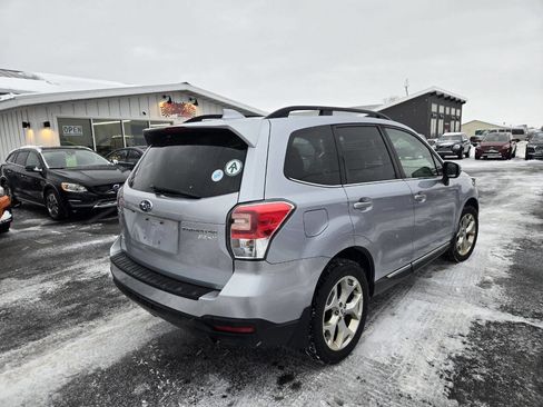 Used 2017 Subaru Forester 2.5i Touring image 9