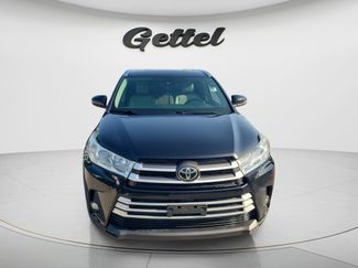 Used 2019 Toyota Highlander XLE AWD/4WD video 2