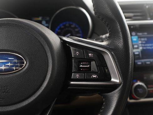 Used 2018 Subaru Outback 3.6R Limited image 27