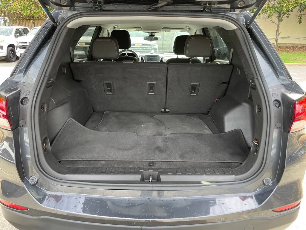 Used 2023 Chevrolet Equinox LT w/ LPO, Cargo Package FWD image 7