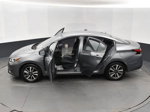 Used 2024 Nissan Versa SV image 7