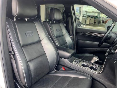 Used 2020 Jeep Grand Cherokee Overland image 9