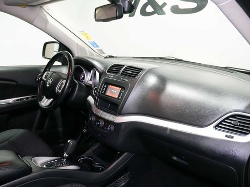 Used 2019 Dodge Journey SE w/ Premium Group FWD image 26