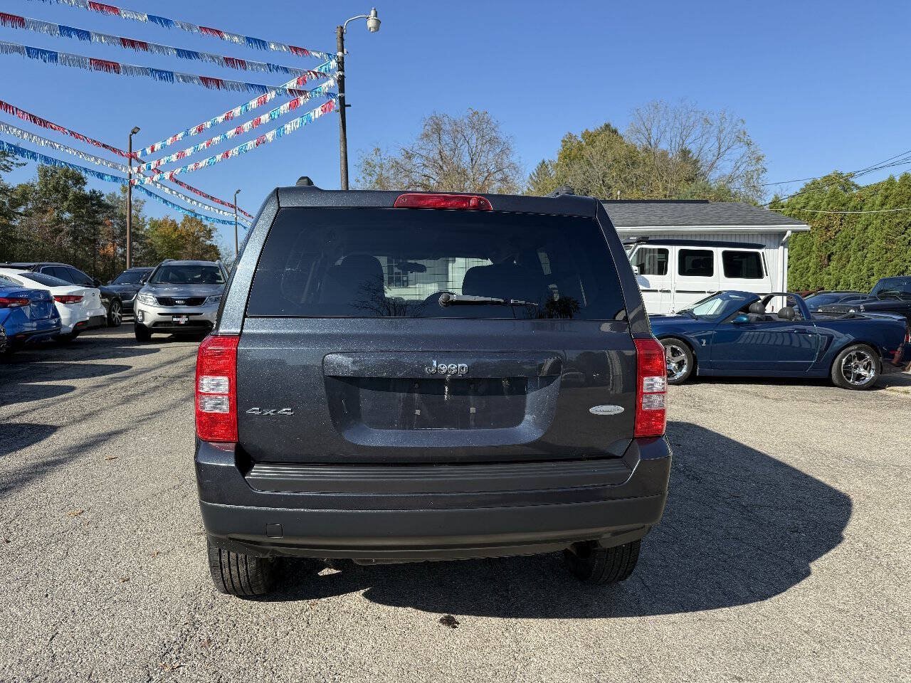 Used 2014 Jeep Patriot Latitude AWD/4WD image 2