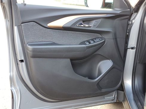 Used 2023 Chevrolet TrailBlazer ACTIV w/ Convenience Package image 21