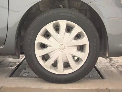 Used 2019 Nissan Versa S FWD image 16