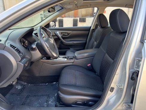 Used 2018 Nissan Altima 2.5 SV w/ 2.5 SV Technology Package FWD image 16