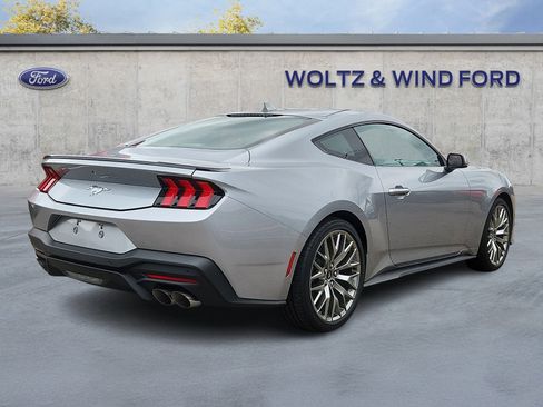 Used 2026 Ford Mustang Premium RWD image 6
