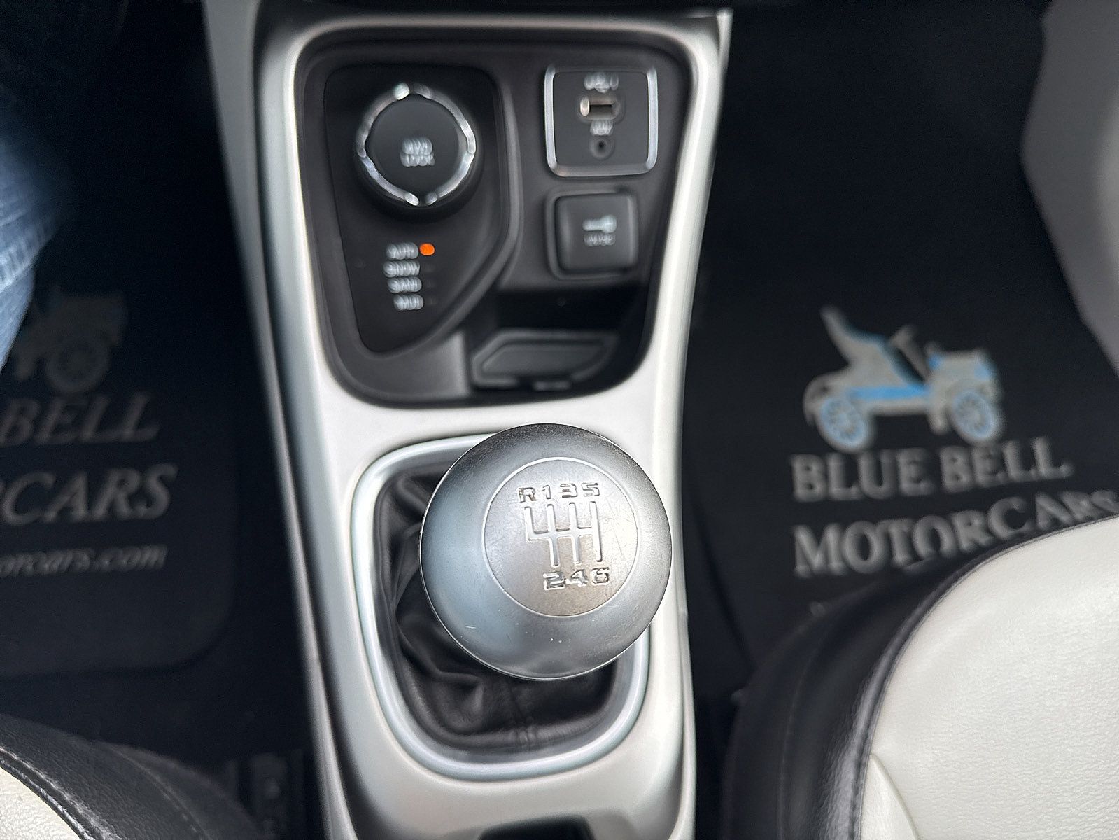 Used 2019 Jeep Compass Latitude w/ Popular Equipment Group AWD/4WD image 31
