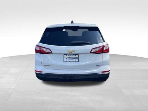 Certified 2019 Chevrolet Equinox LS w/ LS Convenience Package AWD/4WD image 4