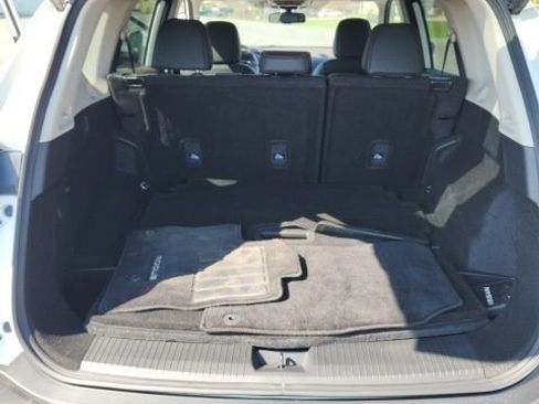 Used 2023 Nissan Rogue SL image 7