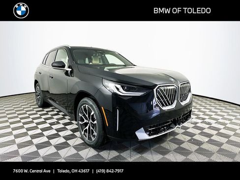 New 2026 BMW X3 xDrive30 w/ Premium Package image 1