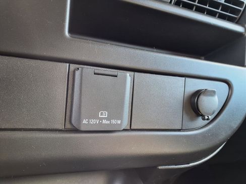 Used 2019 Chevrolet Express 3500 LS image 8