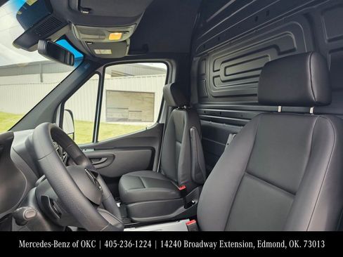 New 2026 Mercedes-Benz Sprinter 2500 image 12