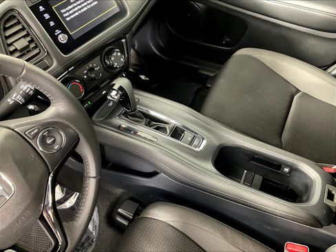 Used 2020 Honda HR-V Sport image 17