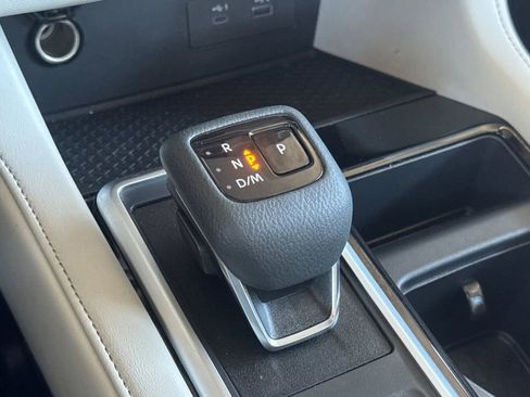 Used 2024 Nissan Pathfinder SV w/ SV Premium Package FWD image 20