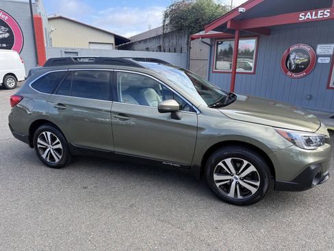 Used 2018 Subaru Outback 2.5i Limited w/ Popular Package #2 image 6