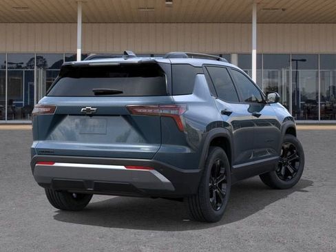 New 2026 Chevrolet Equinox LT w/ Midnight Edition FWD image 4